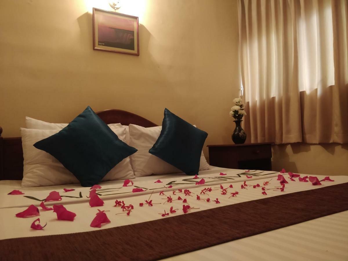Alfred Colonial Bungalow & Spice Garden Kobbekaduwa エクステリア 写真